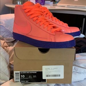 RARE Cassette Playa x NIKE Blazer Mid Supreme
